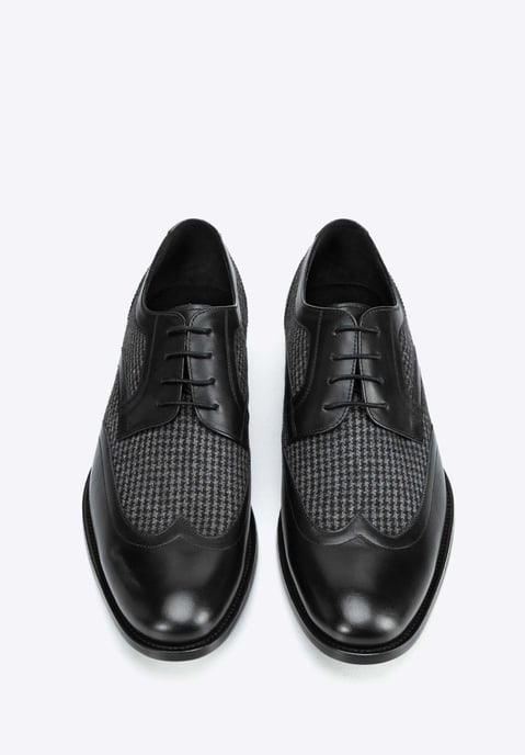 Zapatos Derby Wittchen para hombre en piel negra con inserciones textiles - Image 4