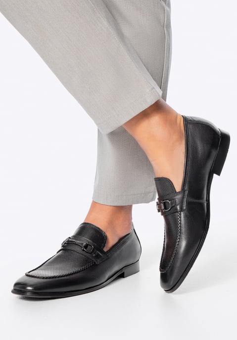 Mocasines de piel para hombre Wittchen con hebilla en la correa, piel natural negra - Image 2