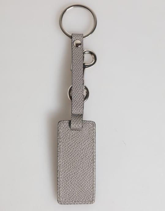 Llavero de metal con anillo y logo en cuero gris para hombre - Image 5