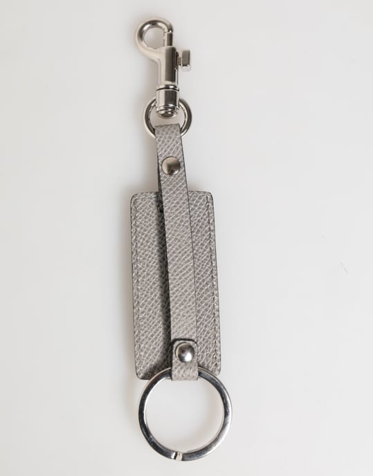 Llavero de metal con anillo y logo en cuero gris para hombre - Image 5