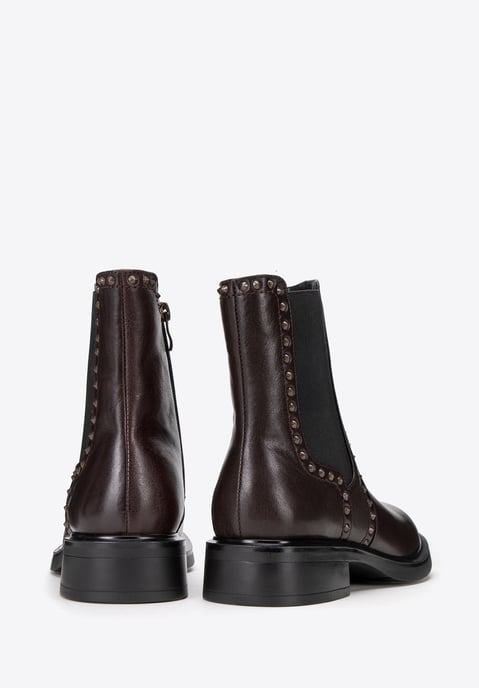 Botas Chelsea de piel para mujer Wittchen con remaches decorativos en piel natural marrón - Image 3