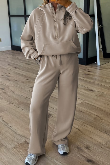 Conjunto de sudadera y pantalón - Image 1