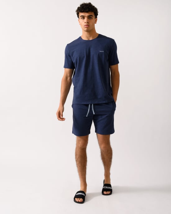 Camiseta de loungewear de algodón elástico para hombre en azul oscuro - Image 4