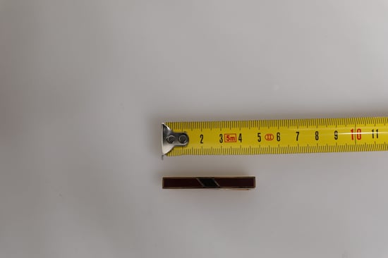 Clip de corbata de bronce dorado multicolor - Image 4