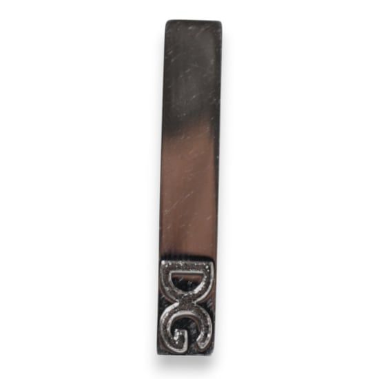 Clip de Corbata de Bronce con Logo en Tono Plateado - Image 2
