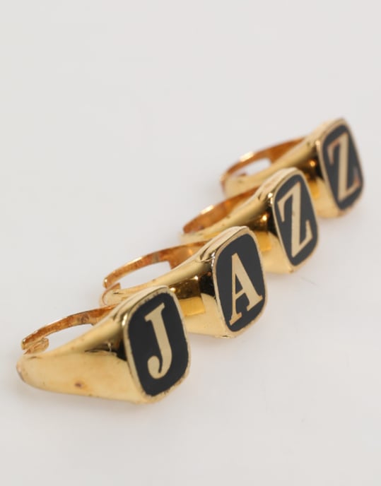 Juego de Letras JAZZ de Latón en Tonos Dorados, 4 Piezas, Anillo Ajustable - Image 2