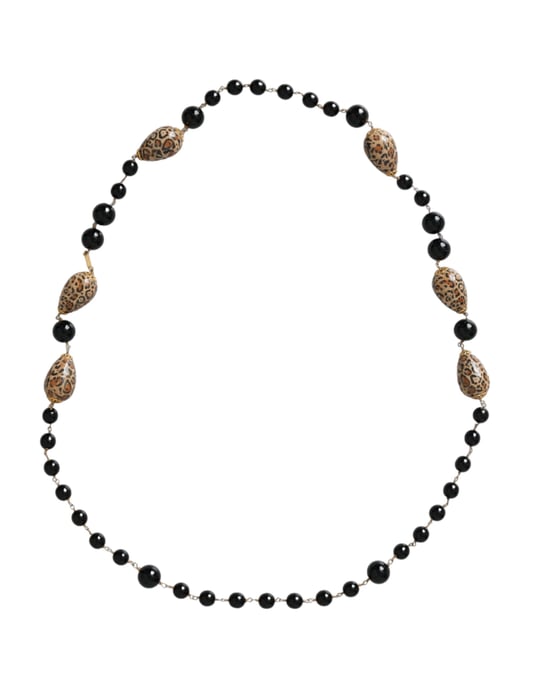 Collar largo de cadena con cuentas impresas en negro de latón tono dorado - Image 1