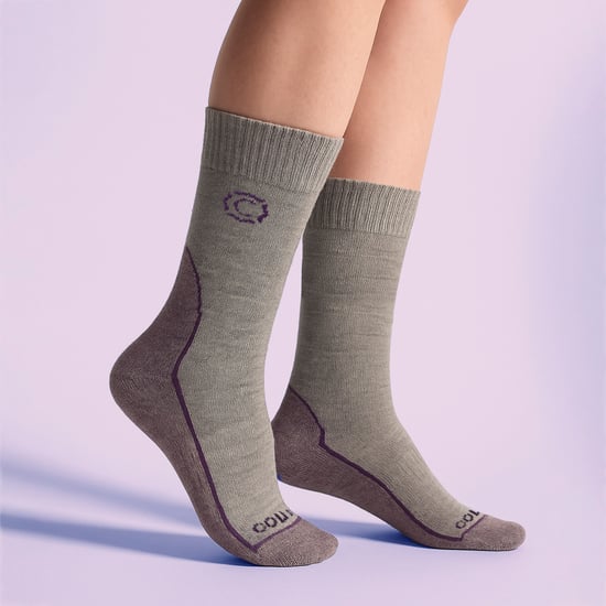 Calcetines para caminar acolchados de mezcla de lana para mujeres, ideales para senderismo y comodidad al aire libre. - Image 3