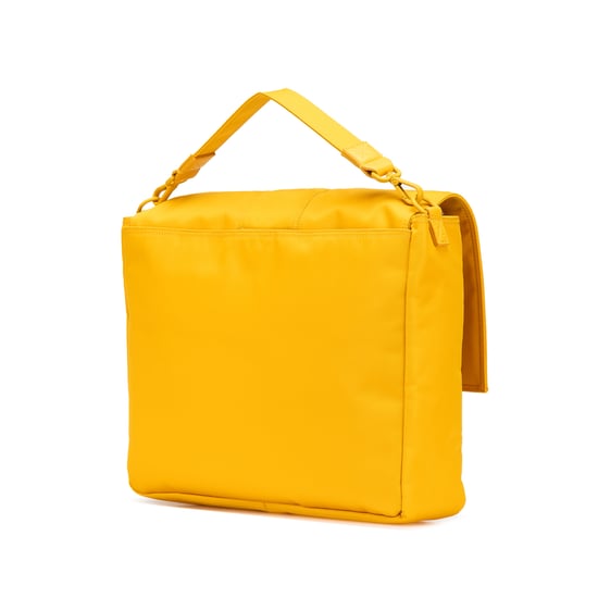Bolso amarillo con logo de Fendi - Image 2