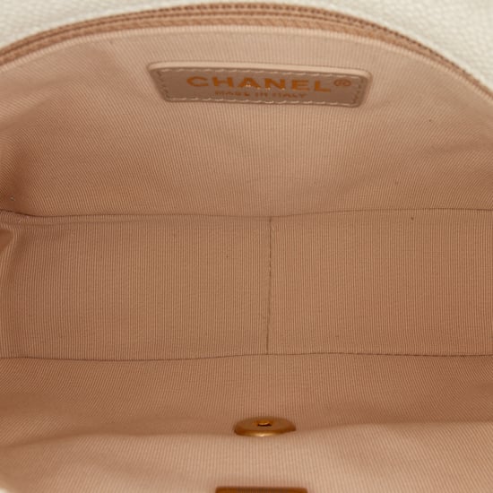 Bolso Cruzado Chanel 19 Acolchado - Image 4