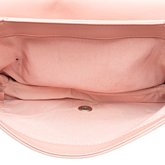 Bolso acolchado con chevrón y tachuelas - Image 4