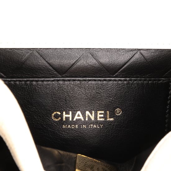 Bolso Cruzado de Cuero de Cordero Acolchado de Chanel - Image 5