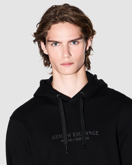Sudadera UC001 en negro - Image 3