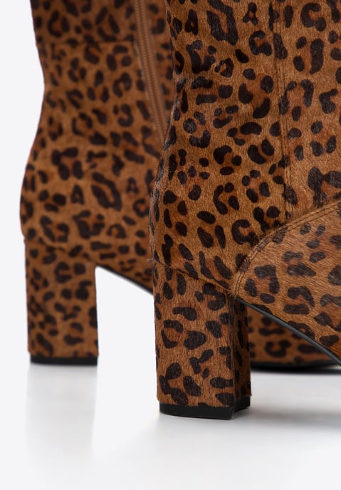 Botas de mujer Wittchen de piel con pelo en estampado animal - Image 5