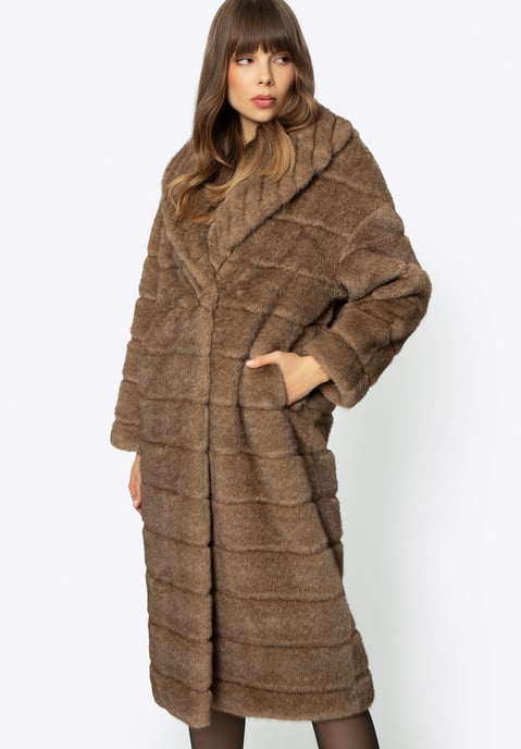 Abrigo de piel sintética para mujer Wittchen con cuello beige oscuro - Image 2