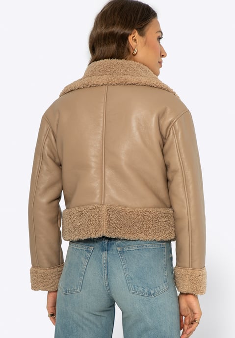 Chaqueta corta beige de mujer Wittchen con pelo, cuero ecológico beige - Image 2