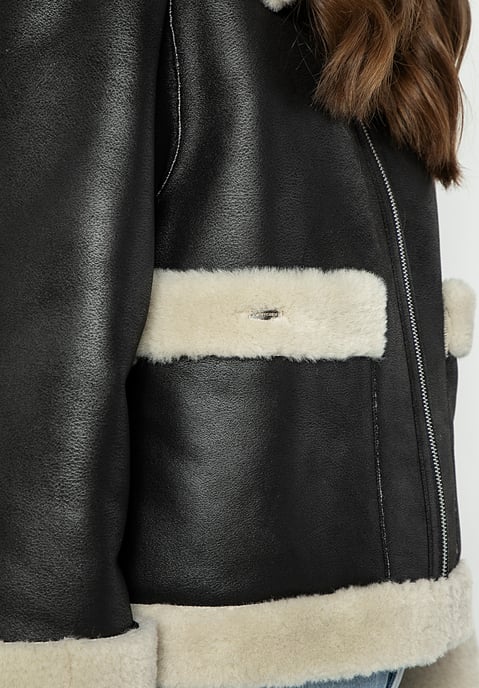 Chaqueta corta de mujer Wittchen con piel sintética negra de polipiel - Image 6