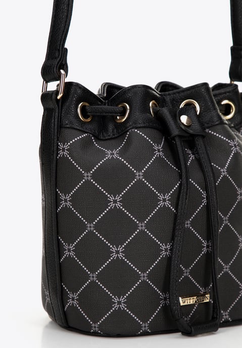 Bolso de mano Wittchen para mujer en piel sintética con monograma negro - Image 4