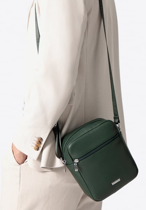 Bolso bandolera pequeño Wittchen para hombre en piel ecológica verde - Image 1