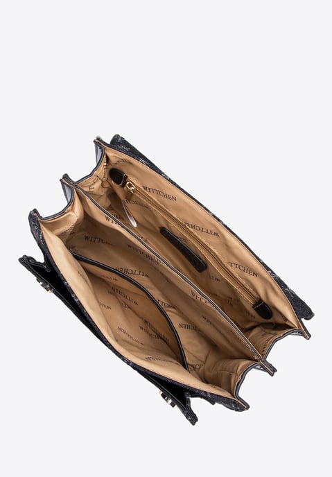 Bolso bandolera vaquero para mujer Wittchen con monograma, vestido negro corto - Image 4