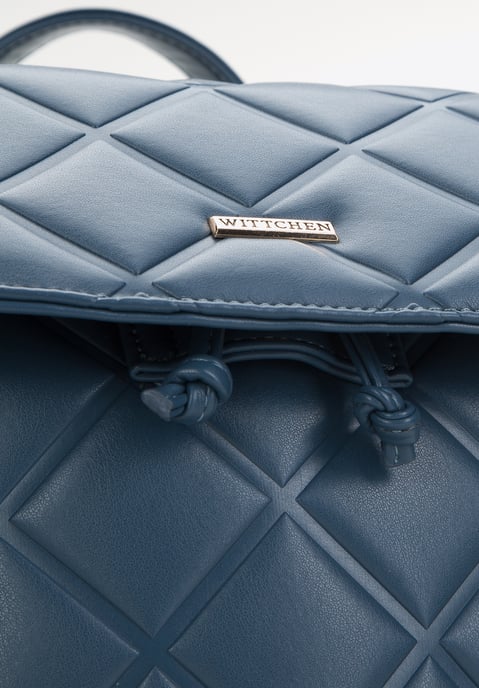Bolso mochila para mujer Wittchen de ecopiel acolchada geométricamente - Image 3