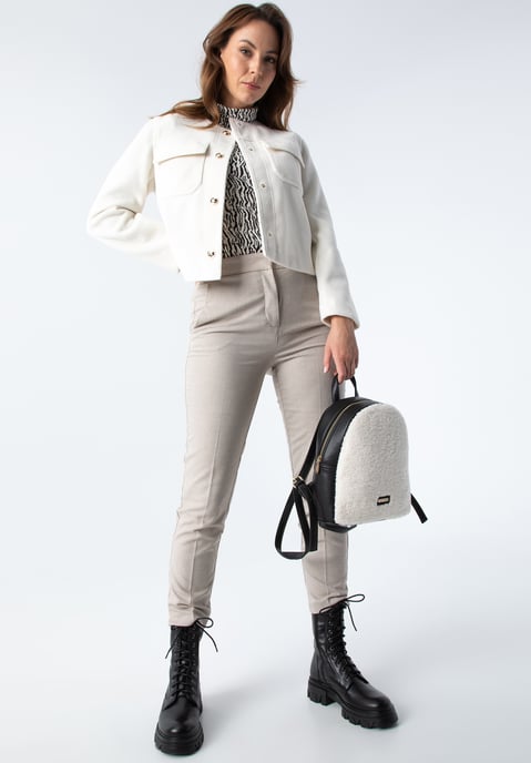 Mochila Wittchen para mujer con parte frontal de piel sintética - Image 4