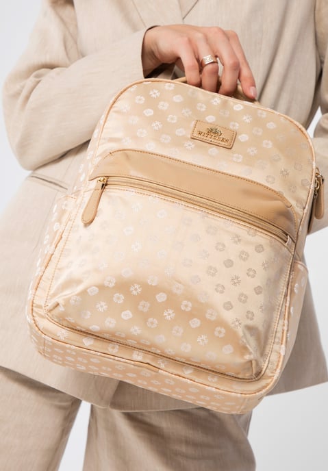 Mochila urbana para mujer Wittchen en versión elegante, color crema - Image 5