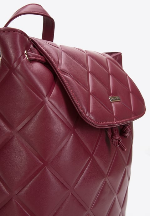 Bolso mochila para mujer Wittchen de ecopiel acolchada geométricamente - Image 3