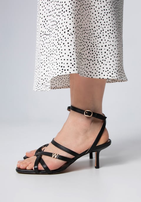 Sandalias de piel para mujer Wittchen con tiras y tacón alto - Image 1