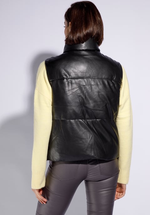Chaleco acolchado para mujer Wittchen de piel ecológica, color negro - Image 3