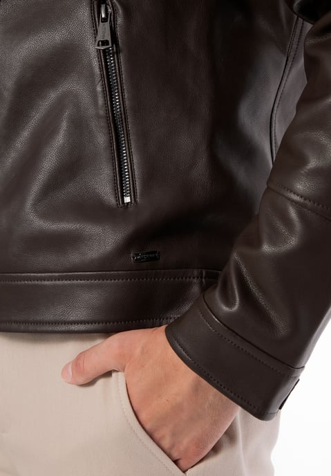Chaqueta de motorista para hombre Wittchen de piel sintética con hombreras - Image 6