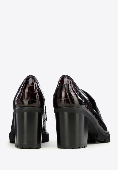 Zapatos de salón Wittchen de piel de cocodrilo para mujer con hebilla en color - Image 3