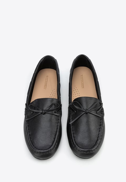 Mocasines de piel para mujer Wittchen con correa en piel natural negra - Image 3