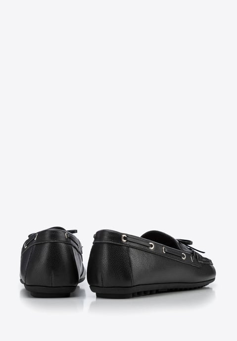 Mocasines de piel para mujer Wittchen con correa en piel natural negra - Image 4