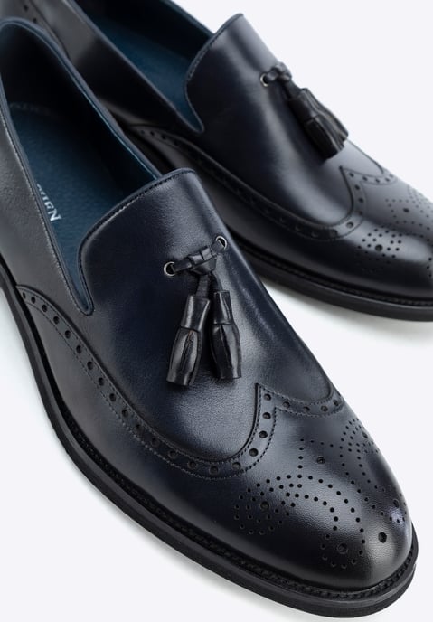 Mocasines de piel para hombre Wittchen con perforaciones en azul marino - Image 6
