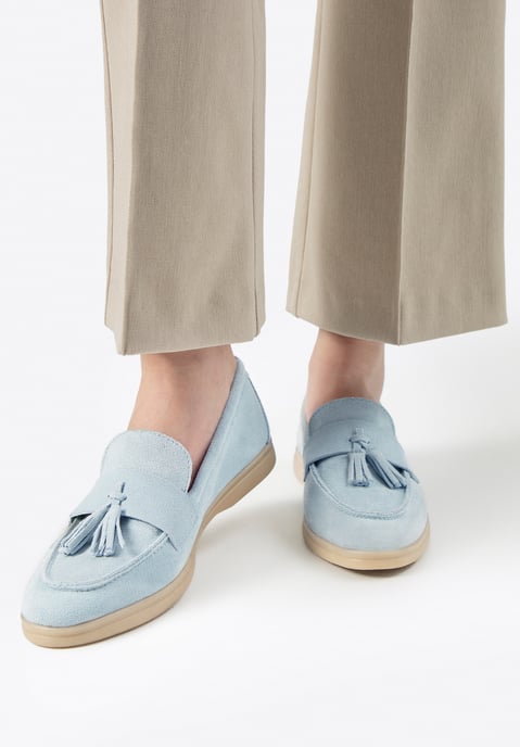 Mocasines de ante con borlas azules para mujer de Wittchen - Image 1