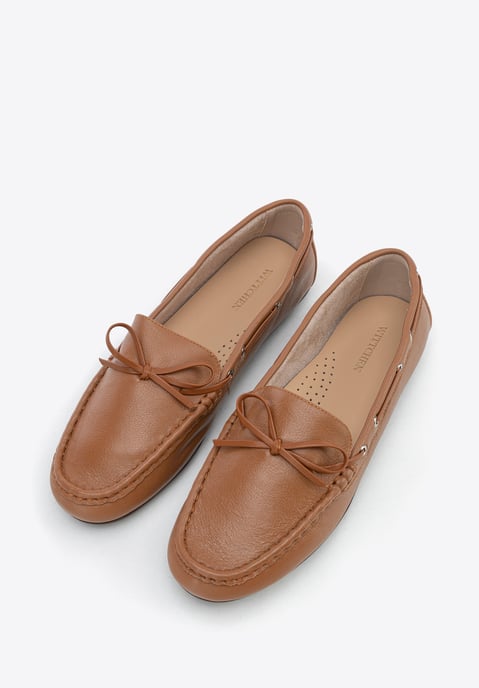 Mocasines de piel para mujer Wittchen con correa, color marrón - Image 3