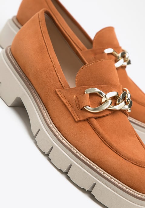 Mocasines de ante para mujer Wittchen con cadena en la plataforma - Image 6