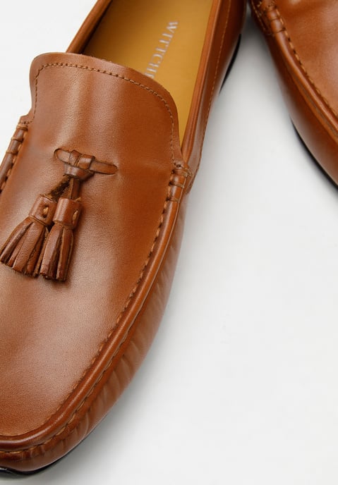 Mocasines de piel Wittchen para hombre con borlas, marrón - Image 6