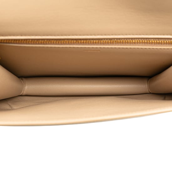 Bolso de cadena de cuero beige - Image 4