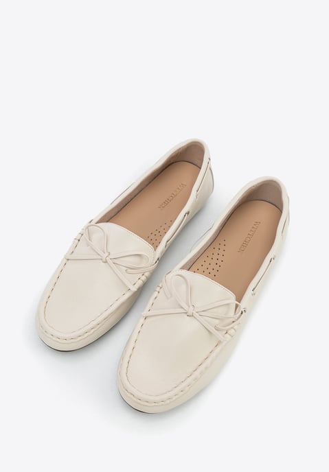 Mocasines de piel para mujer Wittchen con correa, color crema - Image 3