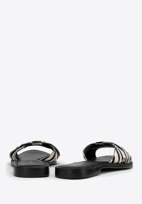 Chanclas de piel con estampado animal de Wittchen para mujer en color negro y - Image 4