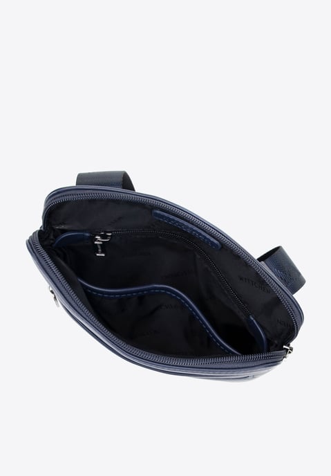 Bolso bandolera Wittchen para hombre en piel sintética azul marino - Image 3
