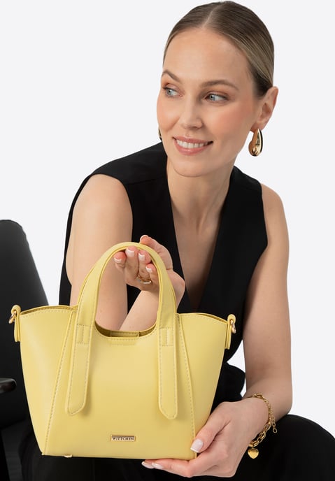 Estuche mini de piel sintética amarilla para mujer de Wittchen con bolsa - Image 1