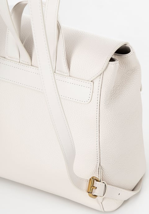 Mochila de piel para mujer Wittchen con solapa rectangular - Image 4