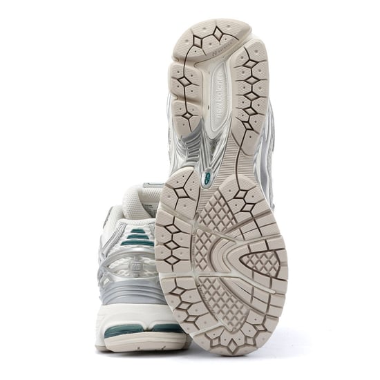 New Balance 1906 White/Silver Trainers - Image 4