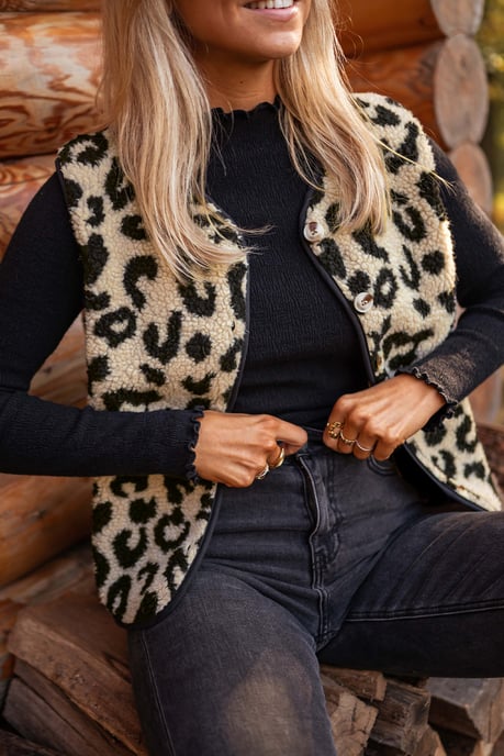Chaleco Sherpa de Leopardo - Image 6