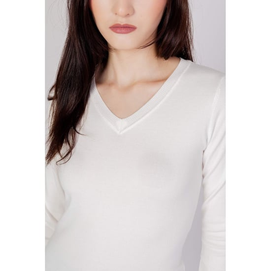Top de punto de manga larga con escote en V Modelo Gu11479800008ro - Image 3