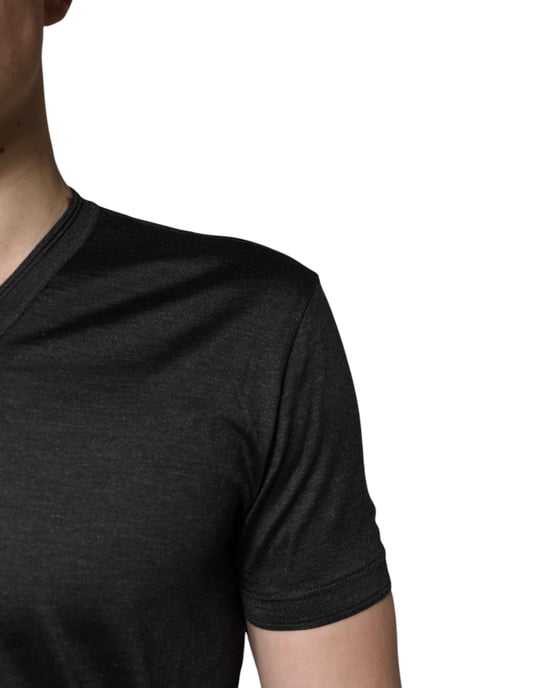 Camiseta de manga corta con escote en V - Image 5