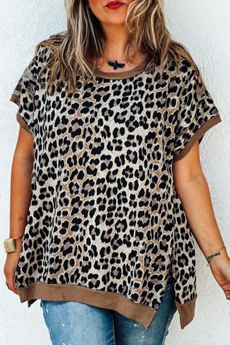 Top de Manga Corta Relajado con Estampado de Leopardo - Image 1